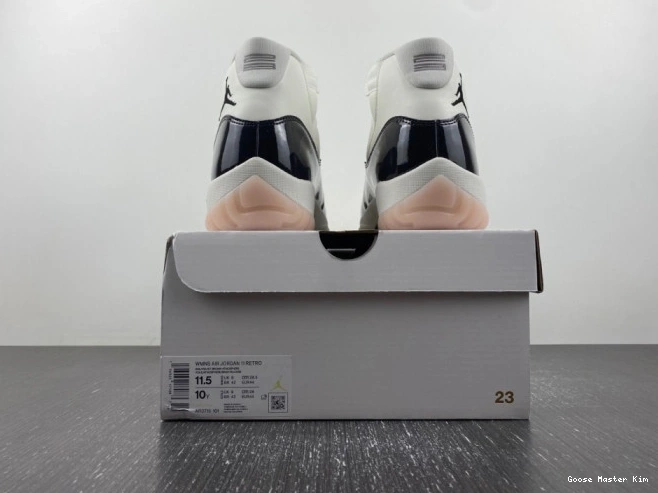 Jordan Neapolitan AR0715-101 Air 11 0705
